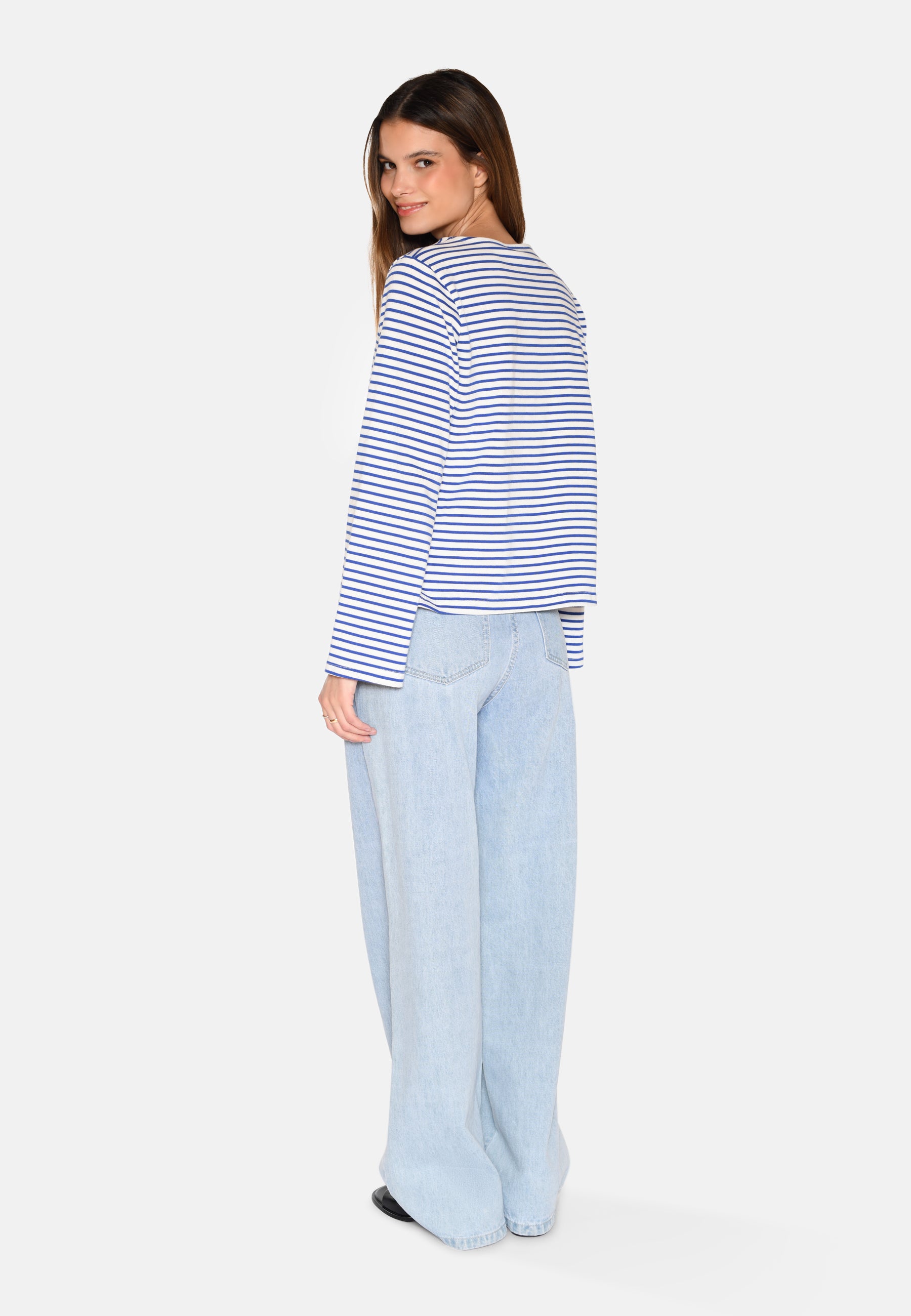 moves Estella long sleeved t-shirt 4272 Long Sleeved T-shirt 4048 Nebulas Blue